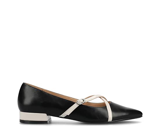 Journee Collection Camby Womens Pointed Closed Toe Ballet Flats, 8 Wide, Black