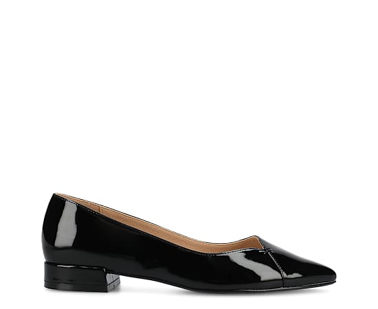 Journee Collection Carmin Womens Pointed Closed Toe Ballet Flats, 7 1/2 Medium, Black