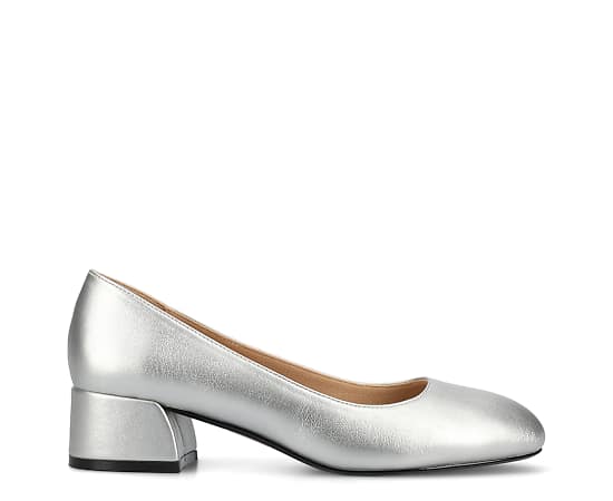 Journee Collection Saarii Womens Round Closed Toe Block Heel Pumps, 6 1/2 Wide, Silver
