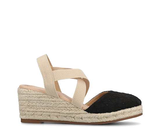 Journee Collection Womens Ashlee Wedge Sandals, 8 1/2 Medium, Black