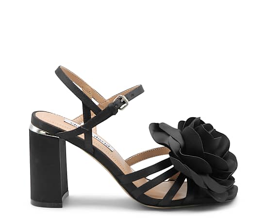 WOMENS RESTLESS SANDAL