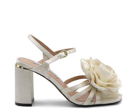 WOMENS RESTLESS SANDAL