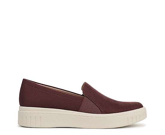 LifeStride Grandeur Slip On Shoes (Berry Wine Microsuede) Fabric 8.0 W