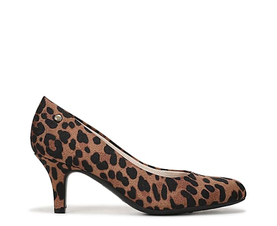 LifeStride Parigi Pump Shoes (Brown Leopard Fabric) 6.5 W