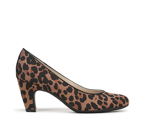 LifeStride Parigi-Plus Pump Shoes (Brown Leopard Fabric) 6.0 W