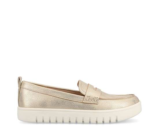 Journee Collection Women's Tayla Round Toe Comfort Loafers - Gold