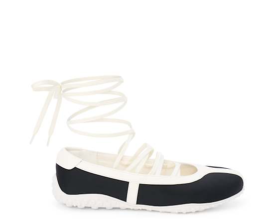 COCONUTS by Matisse Amelie Lace Up Sneakers