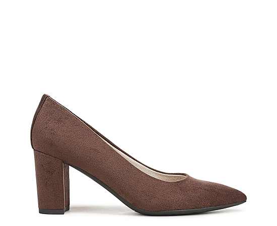 LifeStride Rebecca Pump Shoes (Tiramisu Brown Microsuede) Fabric 11.0 W