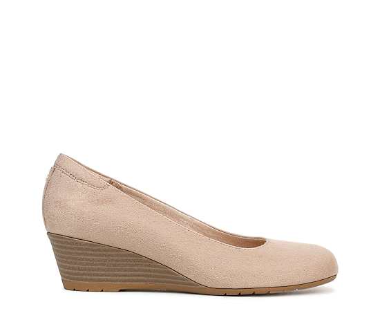 Dr. Scholl's Women's Be Flex Wedge Pump Shoes Cuban Sand Microsuede DRSCH 9.5 M