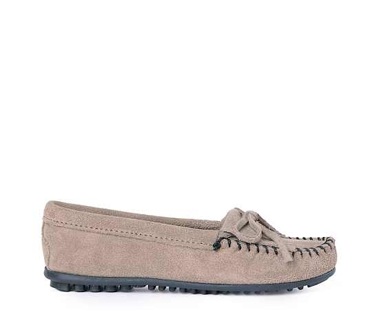 MINNETONKA-WOMENS KILTY LOAFER
