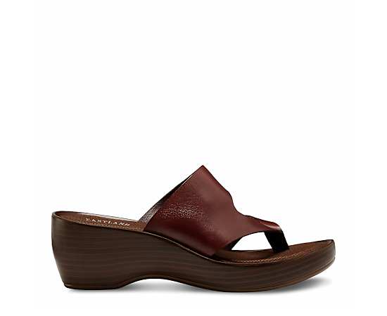 Eastland Womens Wedge Sandals, 9 Medium, Brown