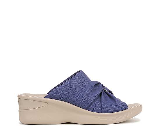 LIFESTRIDE-WOMENS SERENADE WEDGE SANDAL