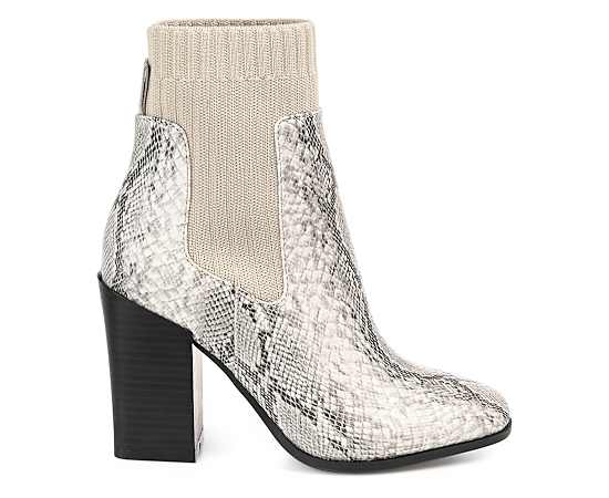 JOURNEE COLLECTION-WOMENS ADALIA BOOTIE