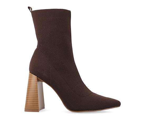JOURNEE COLLECTION-WOMENS NORALINN WIDE BOOTIE