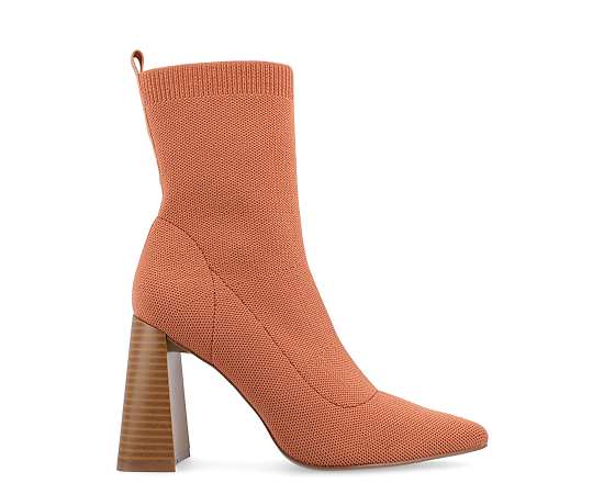 JOURNEE COLLECTION-WOMENS NORALINN WIDE BOOTIE