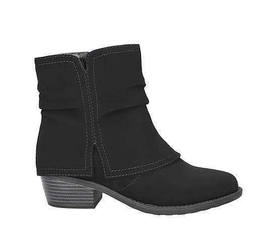 Easy Street Womens Kudos Stacked Heel Booties, 7 Wide, Black