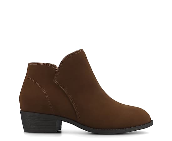 Journee Collection Women's Solarah Comfort Casual Ankle Booties - Light Brown