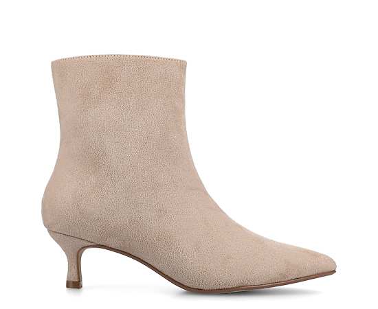 Journee Arely Women's Ankle Boots, Size: 7 Wide, Brown Suede