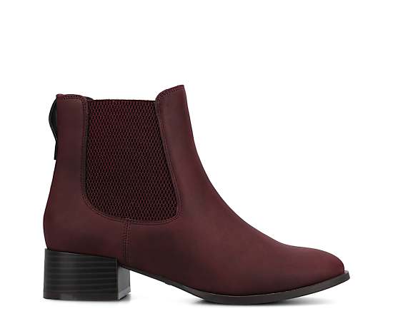 Journee Collection Women's Chayse Chelsea Booties - Oxblood Nubuck