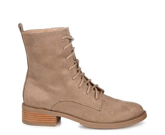 Journee Collection Womens Vienna Block Heel Combat Boots, 12 Wide, Beige