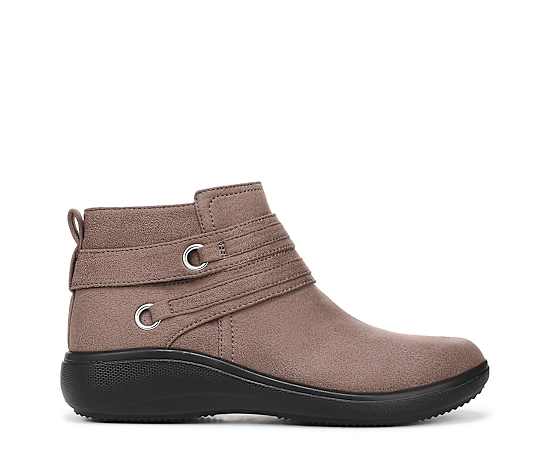 WOMENS BRAVE BOOTIE