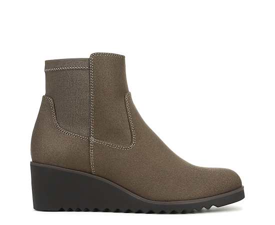 LifeStride Zionne Ankle Bootie Boots (Hunter Green Microfiber) Fabric 10.0 M