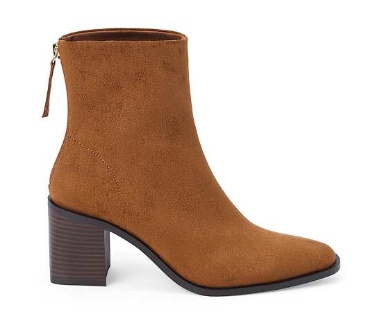 COCONUTS BY Matisse Womens Warren Block Heel Booties, 9 Medium, Brown