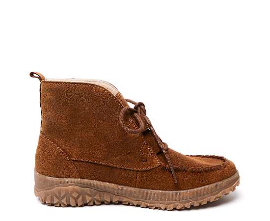 Minnetonka Women's Tealey Lace-up Suede Ankle Boots - Brown