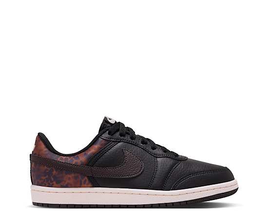 JORDAN-WOMENS SKYLINE LOW SNEAKER
