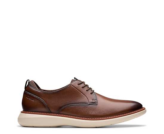 CLARKS-MENS BRANTIN PLAIN TOE OXFORD