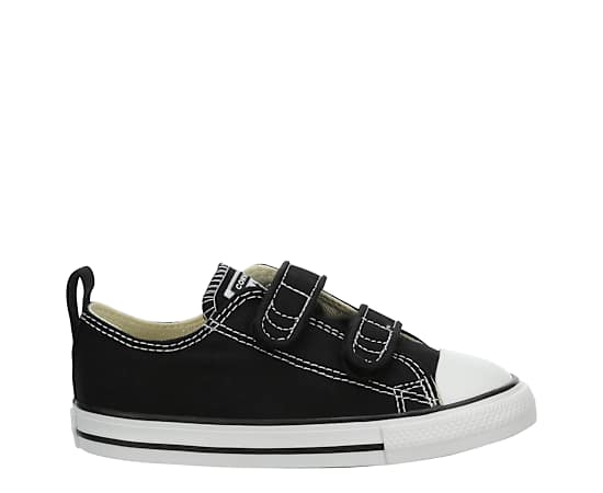 BOYS TODDLER CHUCK TAYLOR ALL STAR CLASSIC LOW SNEAKER