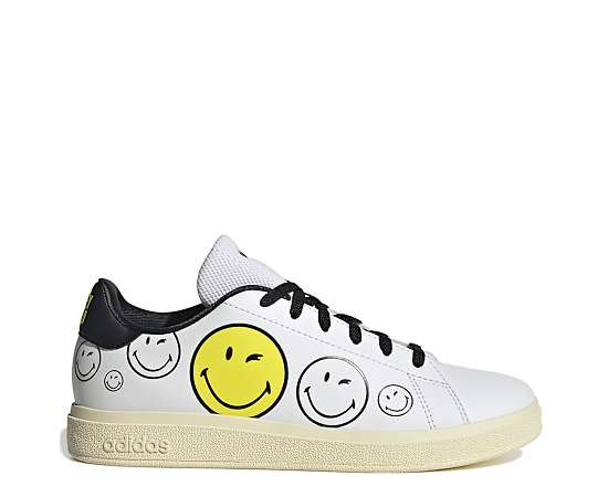 BOYS BIG KID SMILEY ADVANTAGE 2.0 SNEAKER