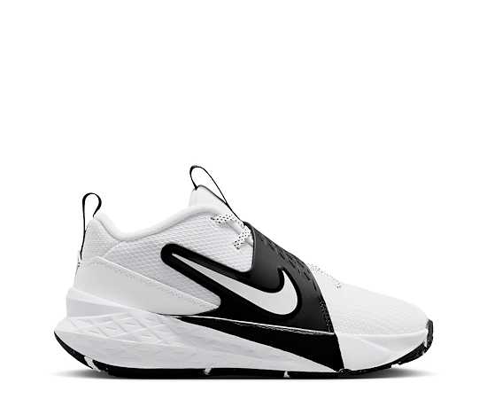 BOYS BIG KID HUSTLE D 12 BASKETBALL SHOE
